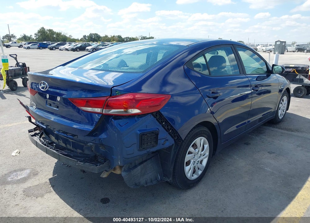 2018 HYUNDAI ELANTRA SE VIN: 5NPD74LF0JH325109