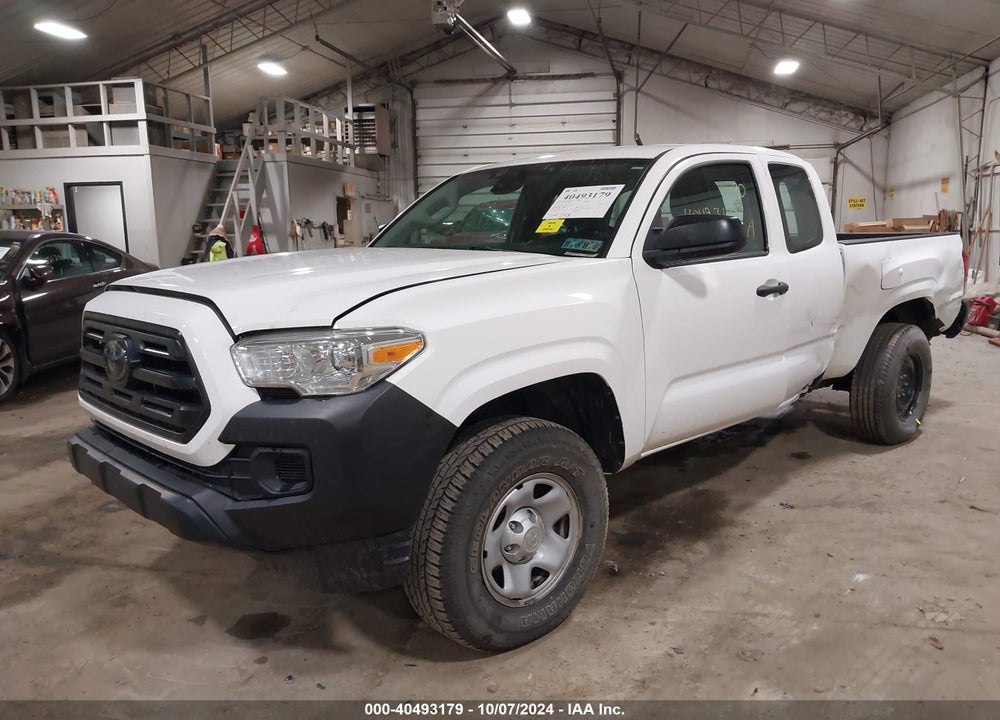 2018 TOYOTA TACOMA SR VIN: 5TFSX5EN7JX062767