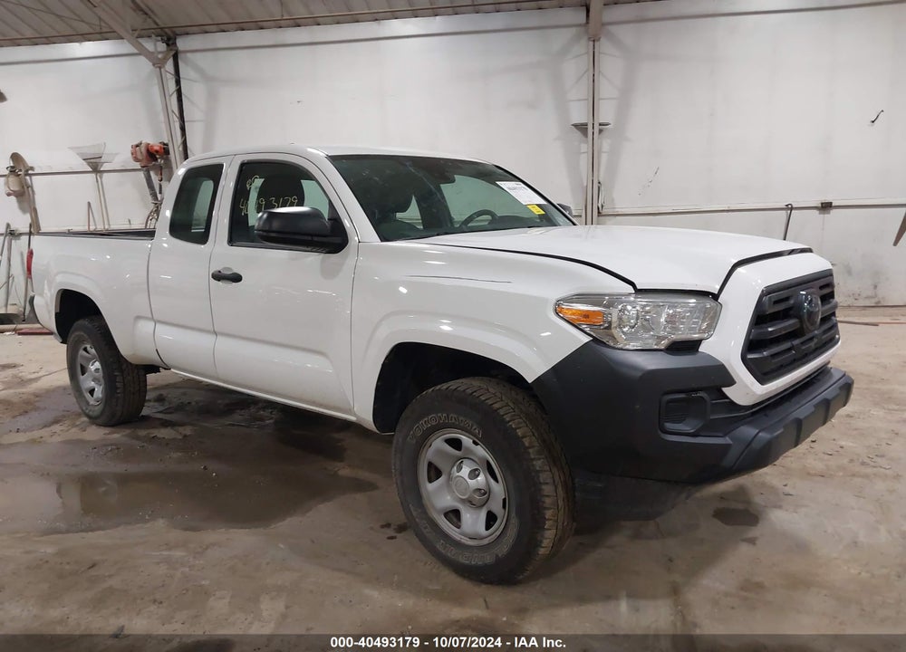 2018 TOYOTA TACOMA SR VIN: 5TFSX5EN7JX062767