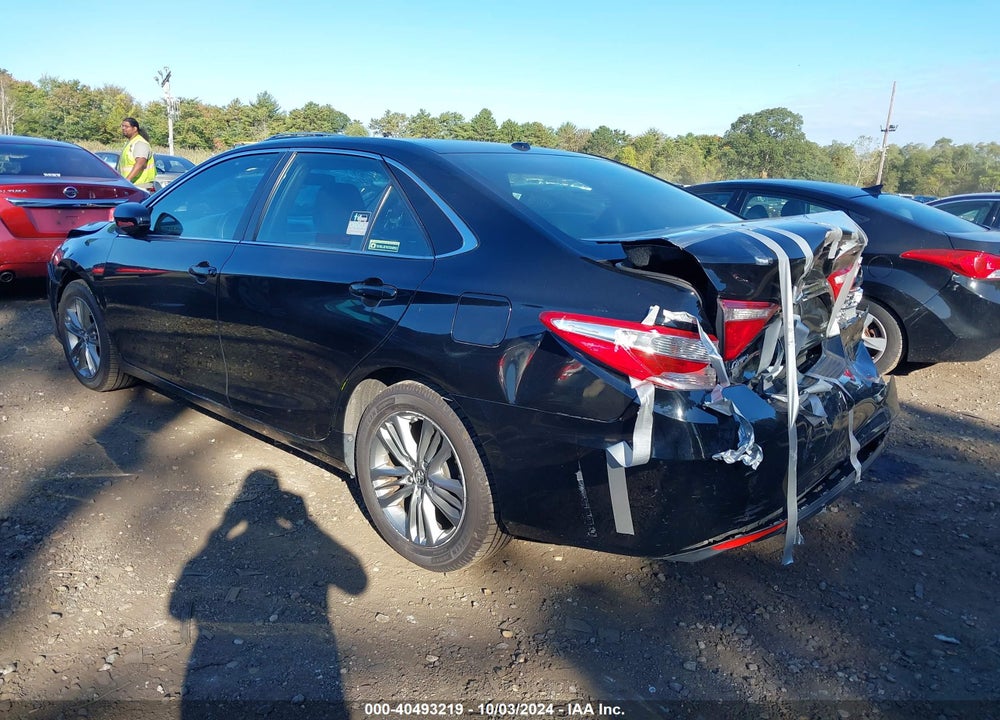 2017 TOYOTA CAMRY SE VIN: 4T1BF1FK0HU364053