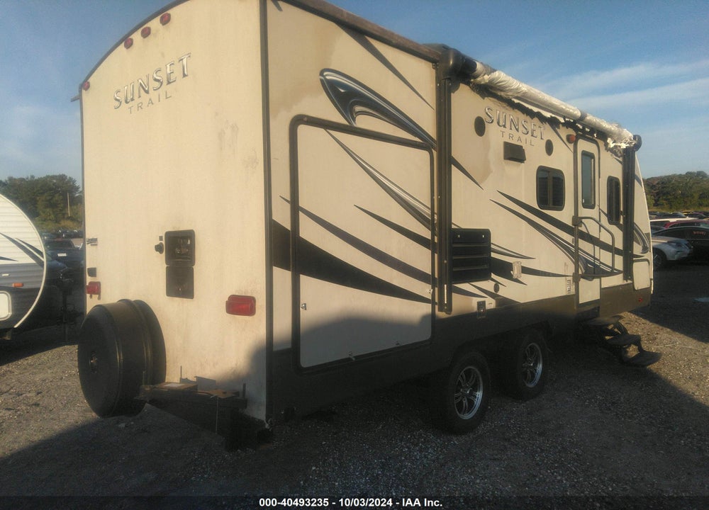 2015 CROSSROADS SUNSET TRAVEL TRAILER VIN: 4V0TC2227FB026452