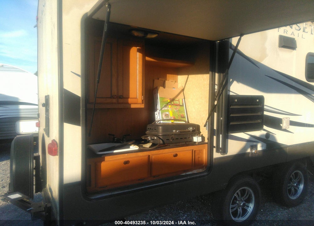 2015 CROSSROADS SUNSET TRAVEL TRAILER VIN: 4V0TC2227FB026452