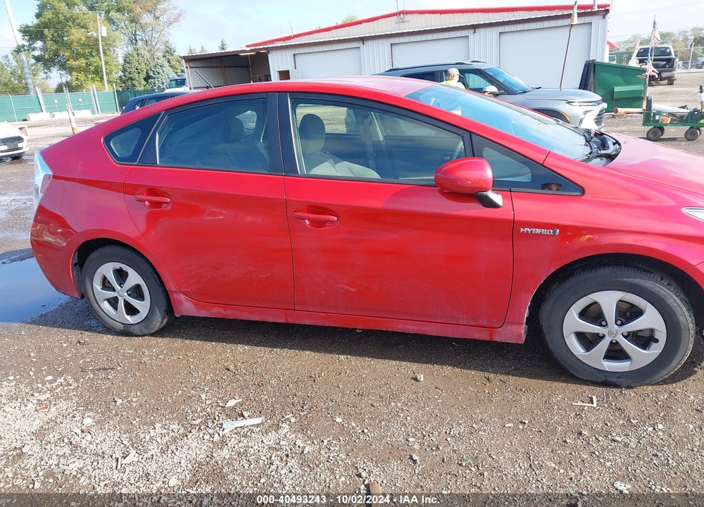 2015 TOYOTA PRIUS TWO VIN: JTDKN3DU8F1945662