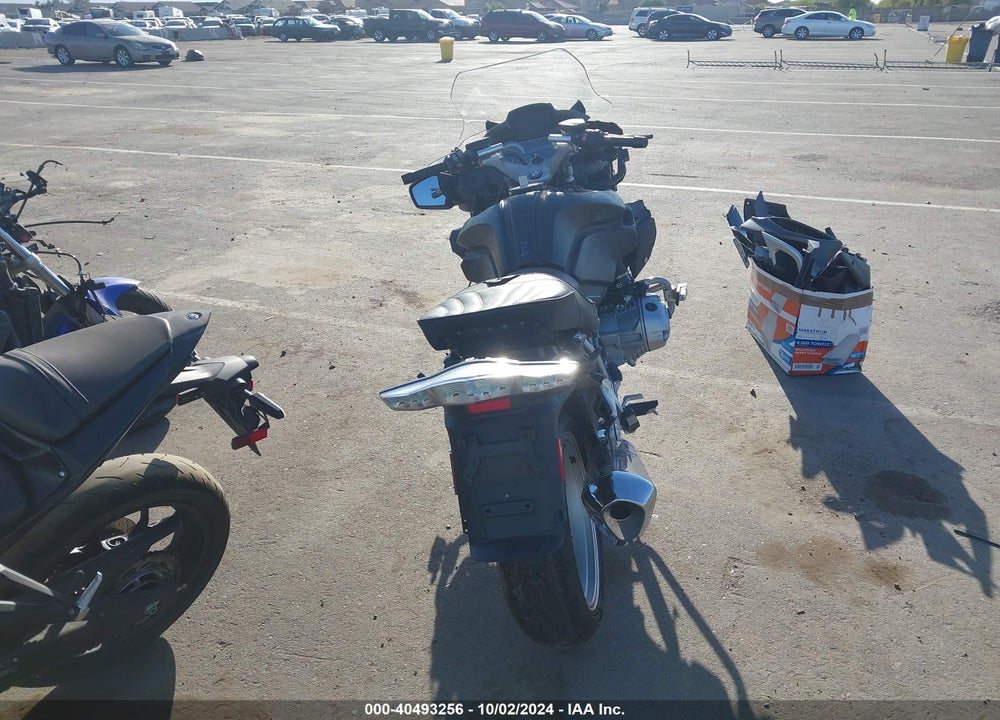 2014 BMW R1200 RT VIN: WB10A1304EZ191047