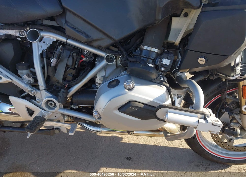 2014 BMW R1200 RT VIN: WB10A1304EZ191047