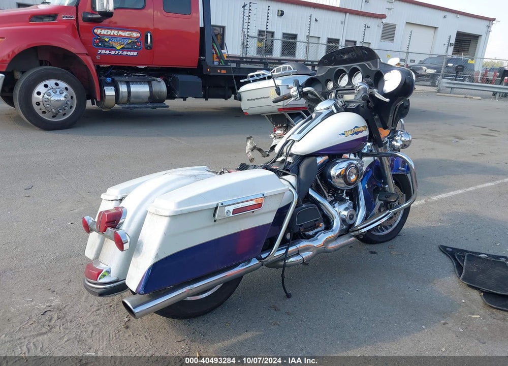 2010 HARLEY-DAVIDSON FLHTK VIN: 1HD1KEM13AB644790
