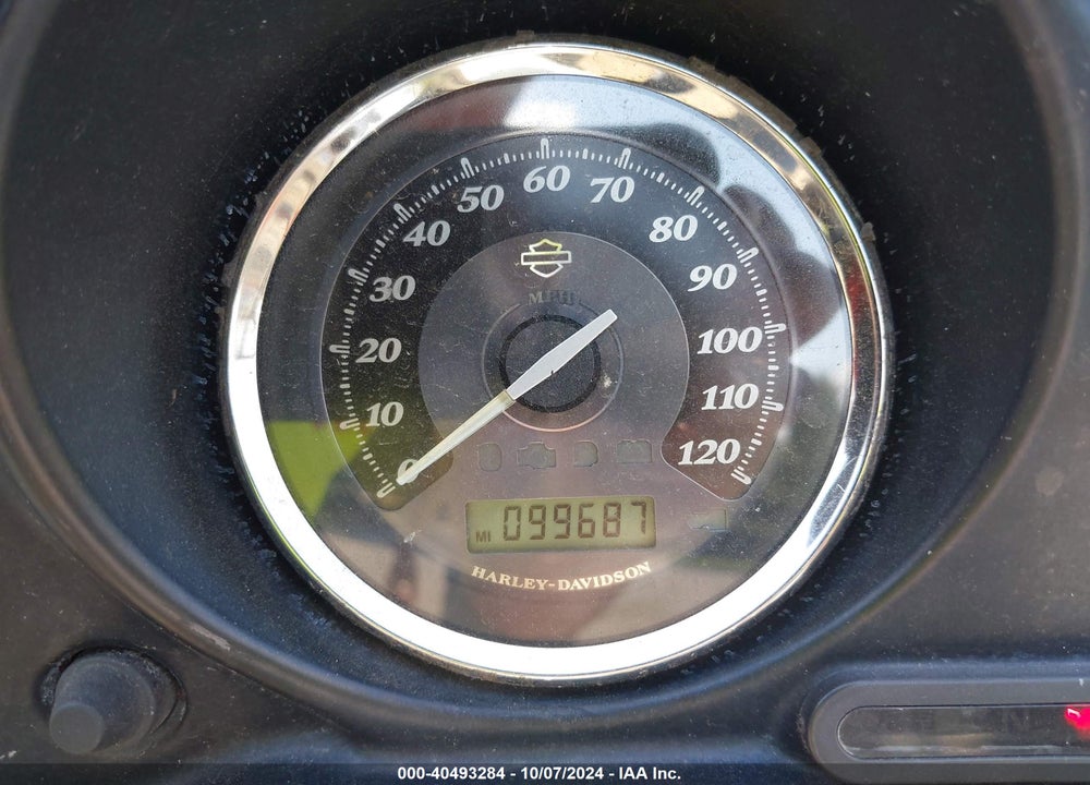 2010 HARLEY-DAVIDSON FLHTK VIN: 1HD1KEM13AB644790