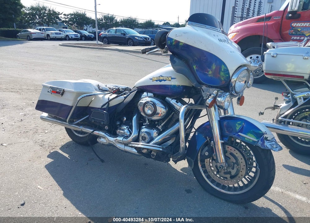 2010 HARLEY-DAVIDSON FLHTK VIN: 1HD1KEM13AB644790