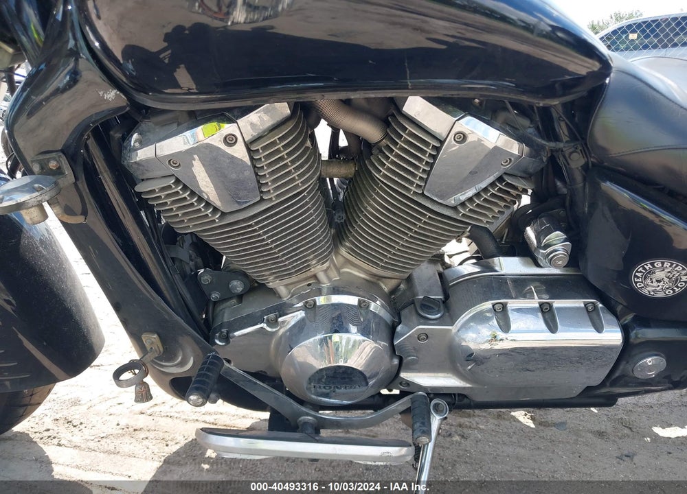2002 HONDA VTX1800 R VIN: 1HFSC49092A000141