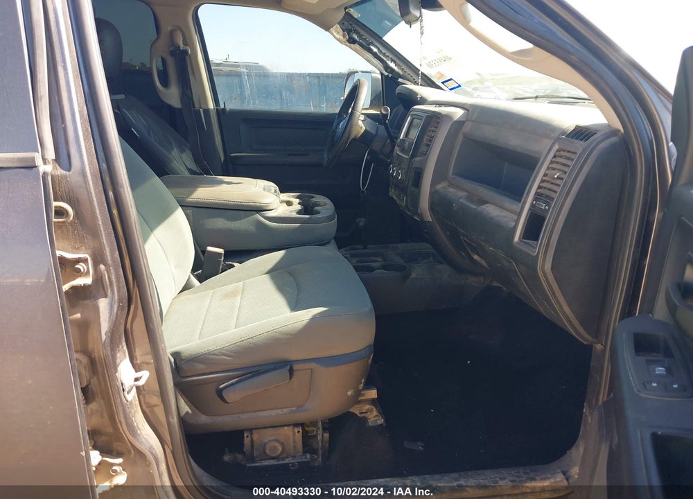 2016 RAM 2500 TRADESMAN VIN: 3C6UR5CJ7GG167784