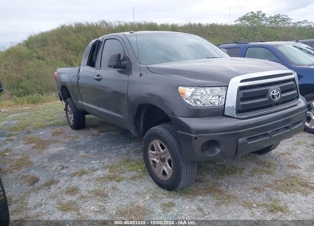 2011 TOYOTA TUNDRA GRADE 5.7L V8 VIN: 5TFUW5F15BX206003