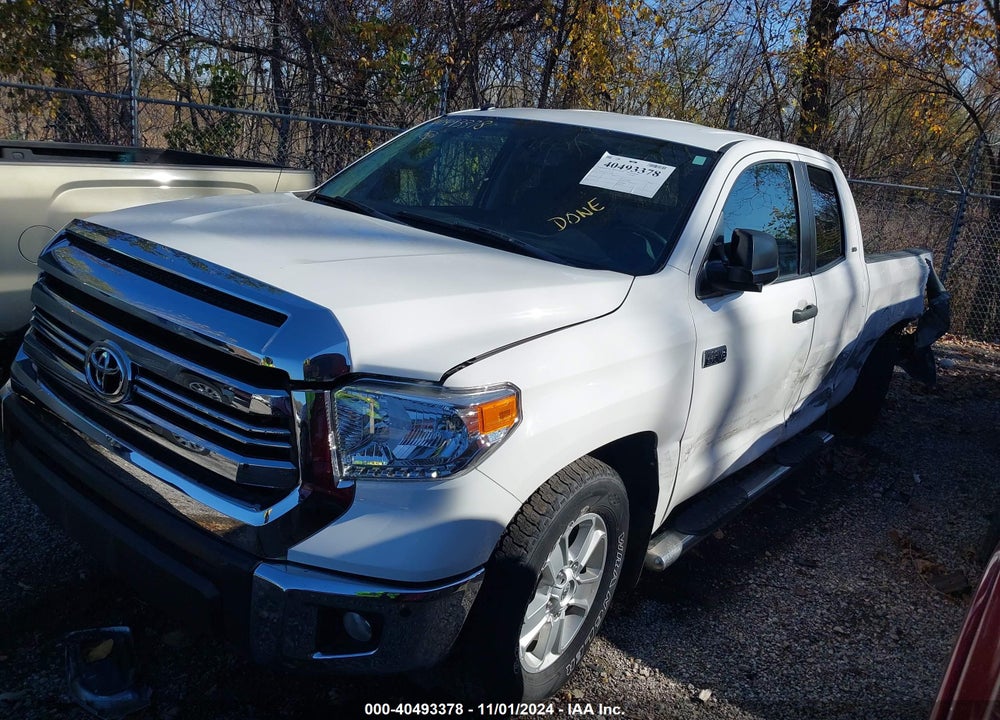 2016 TOYOTA TUNDRA SR5 5.7L V8 VIN: 5TFUW5F1XGX549378