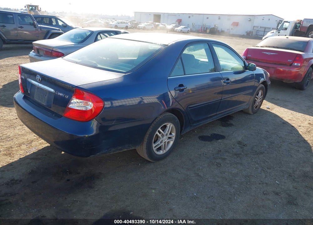 2004 TOYOTA CAMRY LE VIN: JTDBE32K040256297