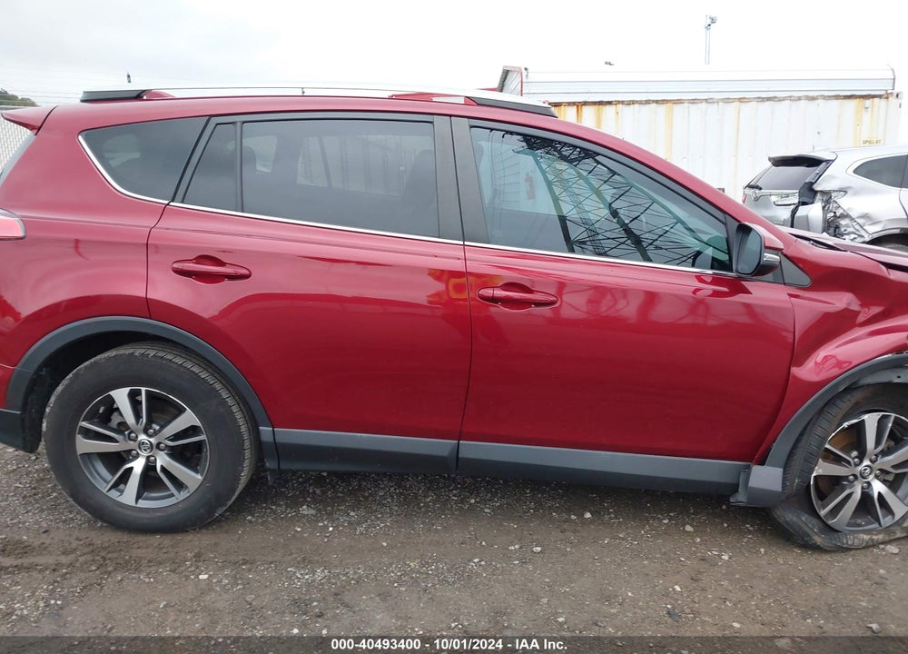 2018 TOYOTA RAV4 XLE VIN: 2T3WFREV1JW481133