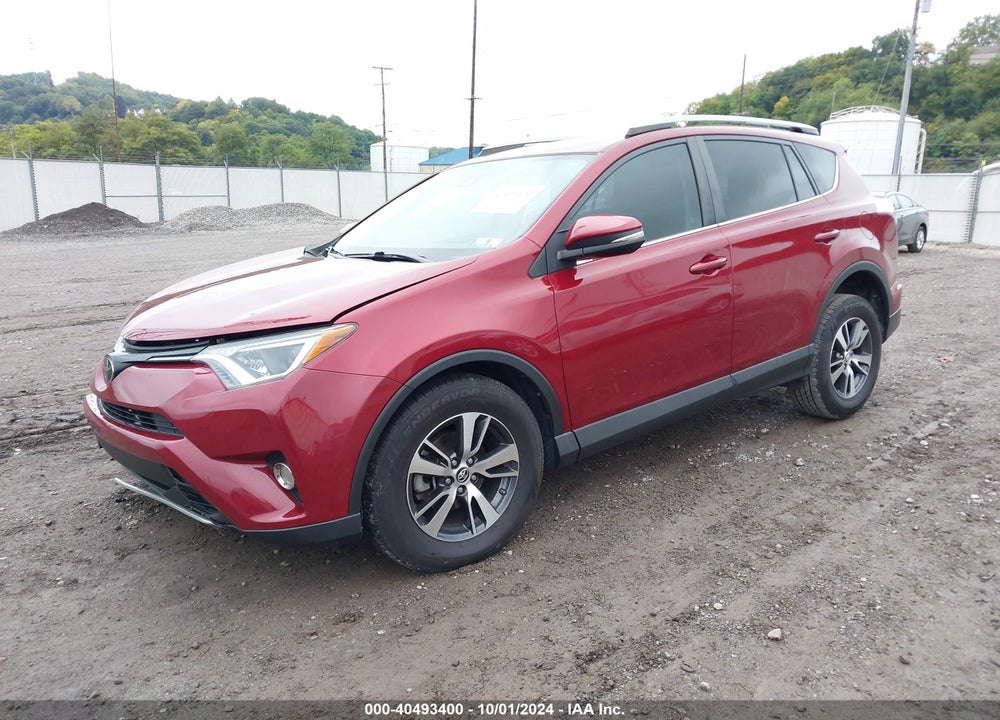 2018 TOYOTA RAV4 XLE VIN: 2T3WFREV1JW481133