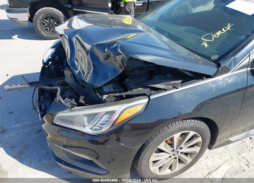 2015 HYUNDAI SONATA SPORT VIN: 5NPE34AF3FH255471
