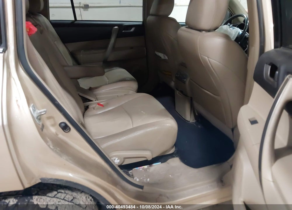2012 TOYOTA HIGHLANDER SE V6 VIN: 5TDBK3EHXCS155613