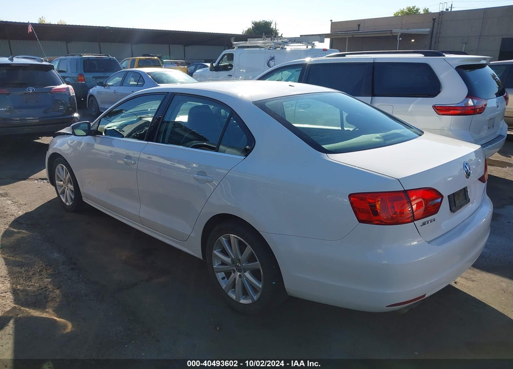 2013 VOLKSWAGEN JETTA VIN: 3VWDP7AJ7DM307792