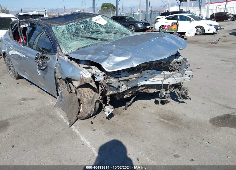 2021 TOYOTA CAMRY XSE HYBRID VIN: 4T1K31AK4MU031428