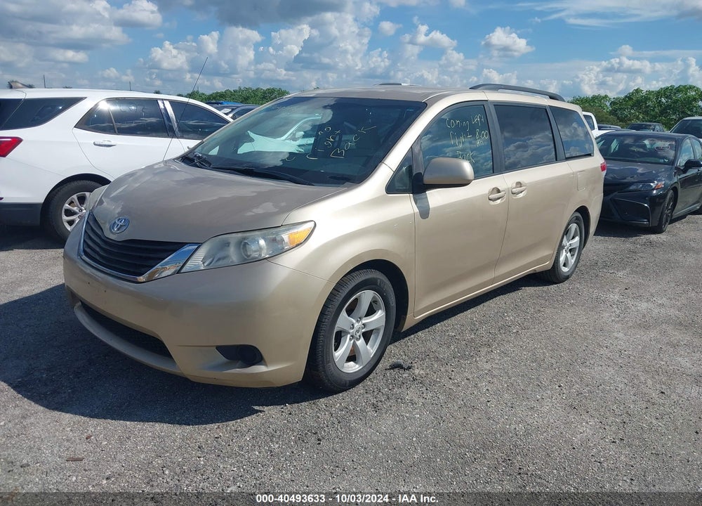 2011 TOYOTA SIENNA LE V6 VIN: 5TDKK3DC8BS045423