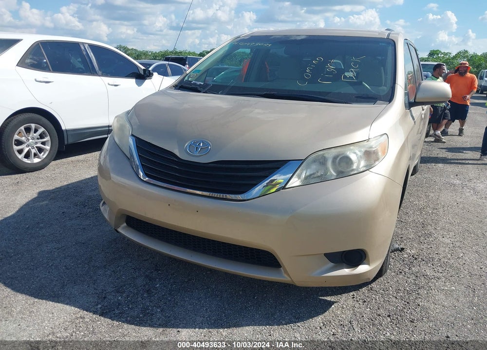 2011 TOYOTA SIENNA LE V6 VIN: 5TDKK3DC8BS045423