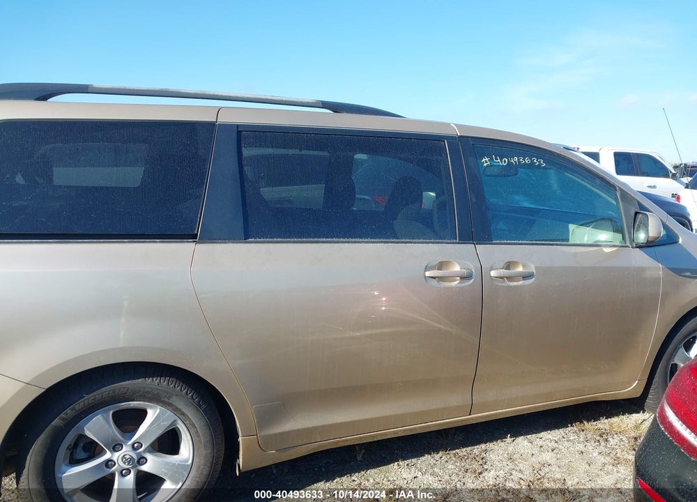 2011 TOYOTA SIENNA LE V6 VIN: 5TDKK3DC8BS045423