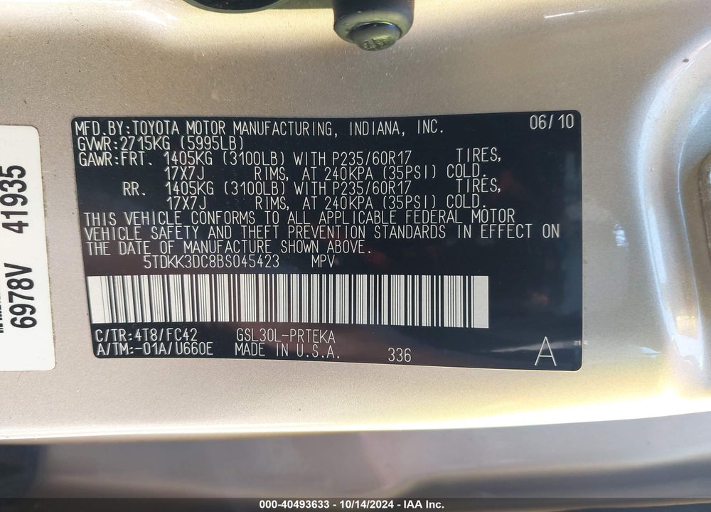2011 TOYOTA SIENNA LE V6 VIN: 5TDKK3DC8BS045423