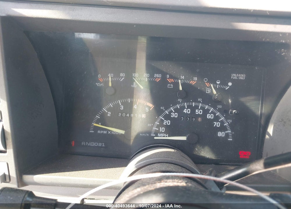 1994 CHEVROLET SUBURBAN K1500 VIN: 1GNFK16K1RJ337925