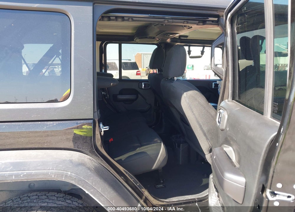2018 JEEP WRANGLER UNLIMITED SPORT S 4X4 VIN: 1C4HJXDG8JW252562