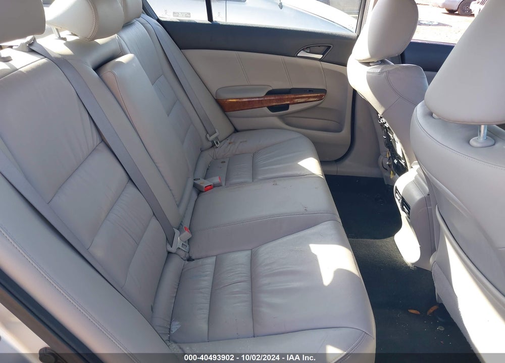 2011 HONDA ACCORD 2.4 EX-L VIN: 1HGCP2F80BA047531