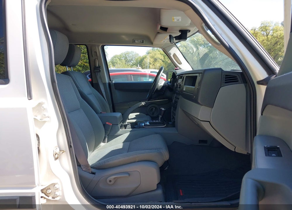 2006 JEEP COMMANDER VIN: 1J8HG48N16C178957