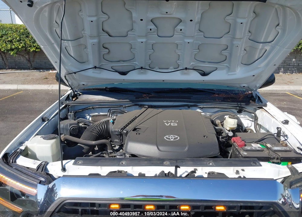2015 TOYOTA TACOMA PRERUNNER V6 VIN: 3TMJU4GN9FM177492