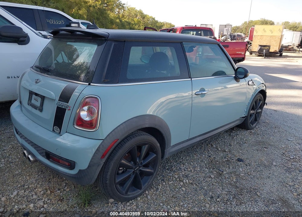 2012 MINI COOPER S VIN: WMWSV3C54CTY27129