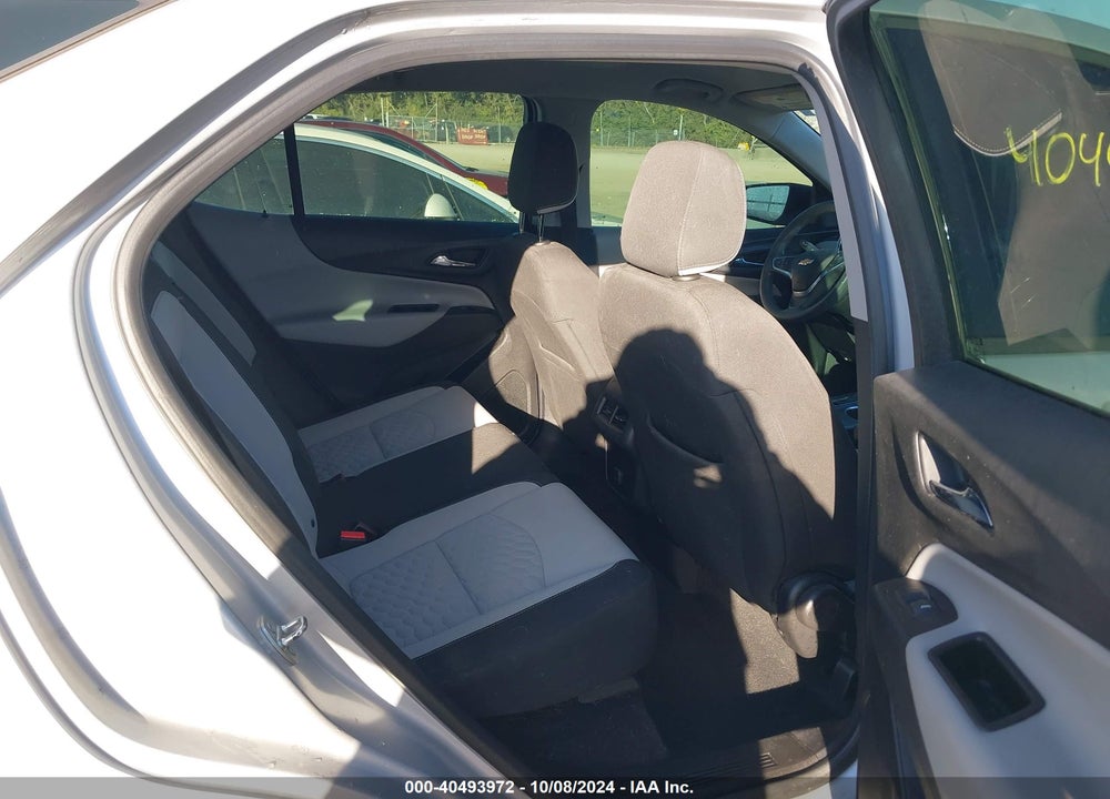 2018 CHEVROLET EQUINOX LS VIN: 2GNAXREV2J6225657