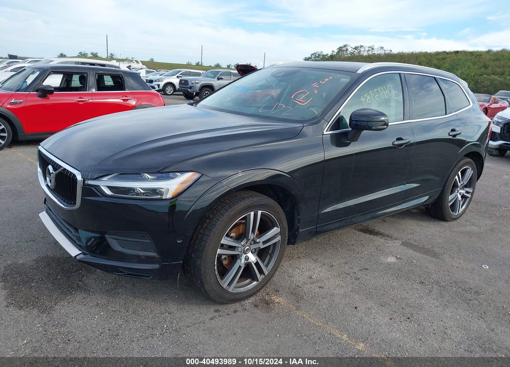 2019 VOLVO XC60 T5 MOMENTUM VIN: LYV102DK1KB176847