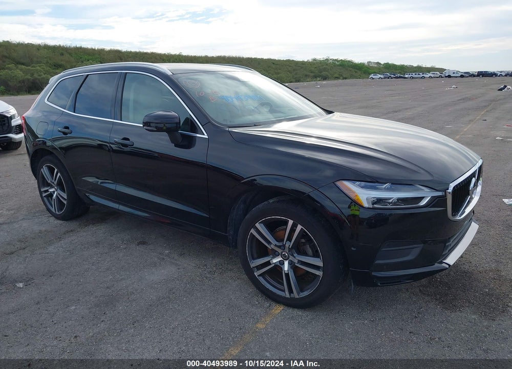 2019 VOLVO XC60 T5 MOMENTUM VIN: LYV102DK1KB176847