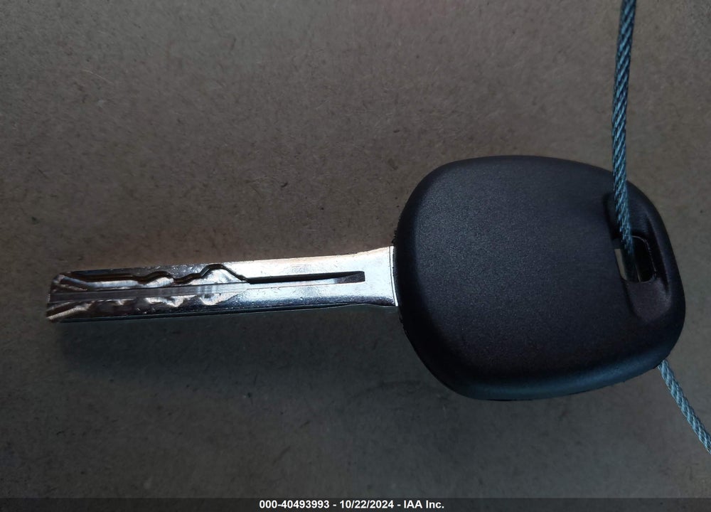 2004 KIA AMANTI VIN: KNALD124345032129