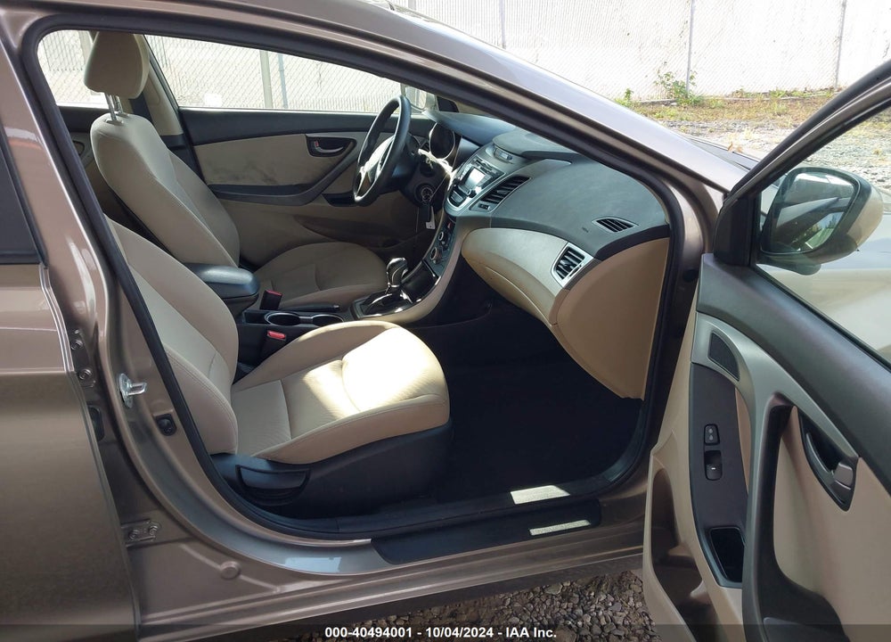 2015 HYUNDAI ELANTRA SE VIN: 5NPDH4AE0FH583645