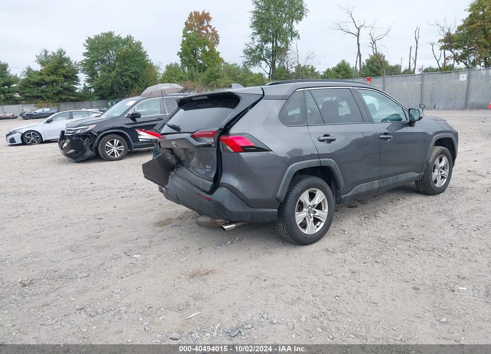 2019 TOYOTA RAV4 XLE VIN: 2T3P1RFV0KW038071
