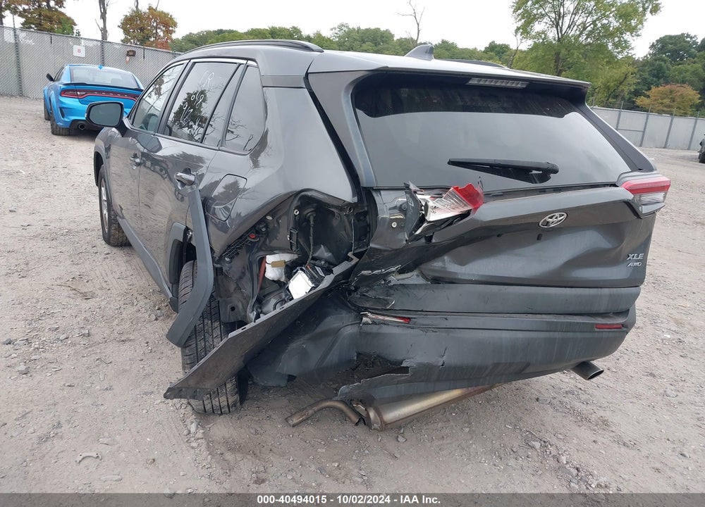 2019 TOYOTA RAV4 XLE VIN: 2T3P1RFV0KW038071