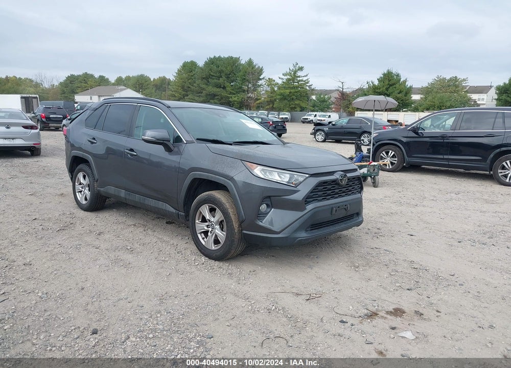 2019 TOYOTA RAV4 XLE VIN: 2T3P1RFV0KW038071