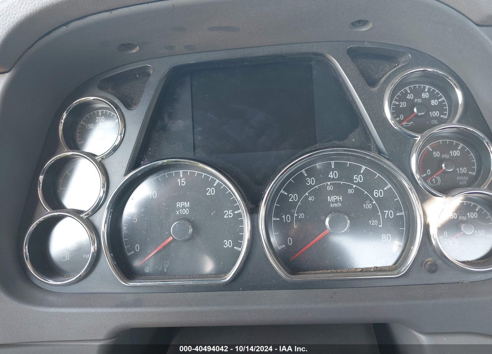 2014 PETERBILT 579 VIN: 1XPBD49X7ED240262