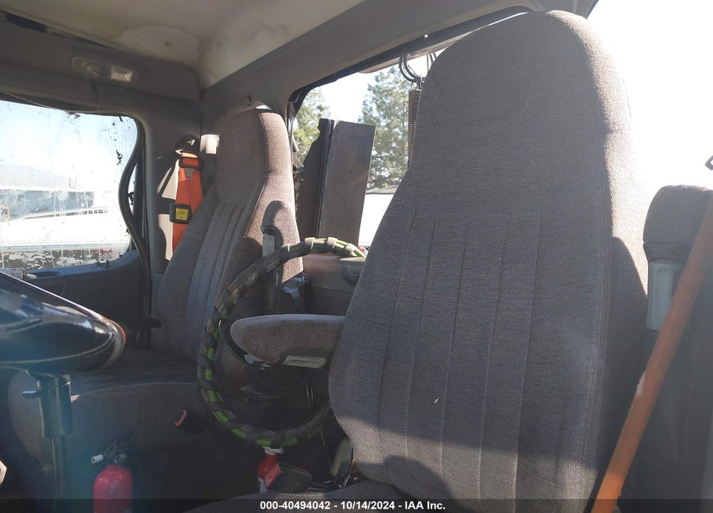 2014 PETERBILT 579 VIN: 1XPBD49X7ED240262