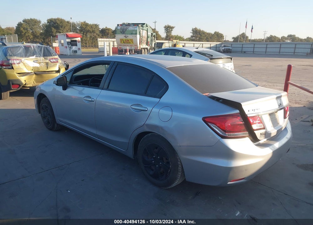 2015 HONDA CIVIC LX VIN: 19XFB2F52FE081313