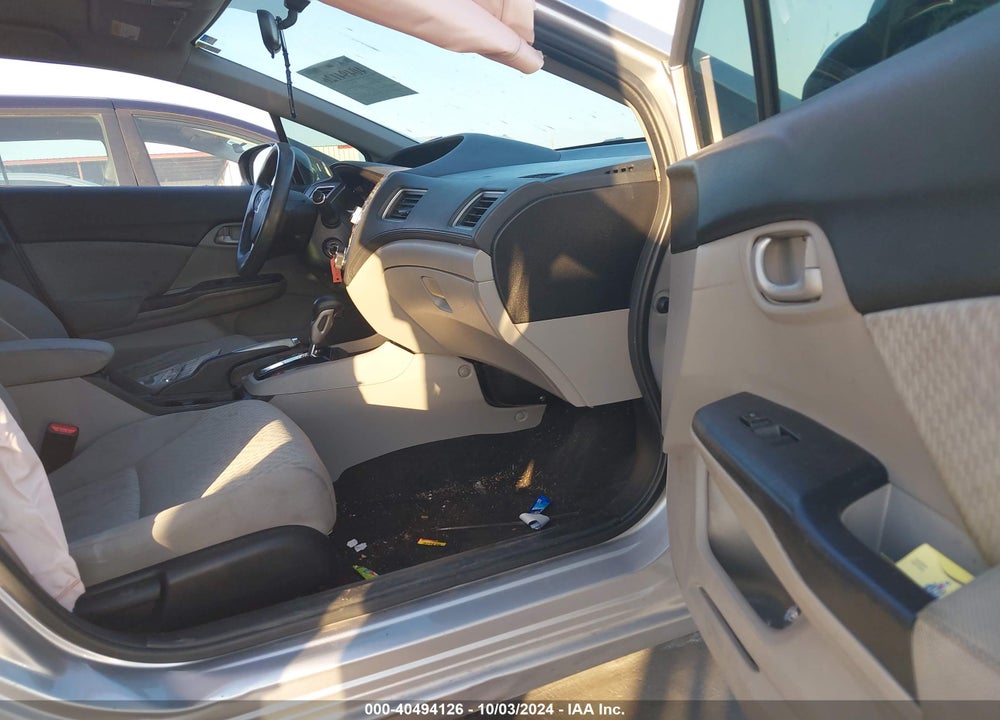 2015 HONDA CIVIC LX VIN: 19XFB2F52FE081313