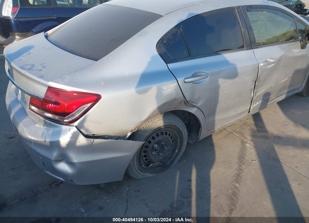 2015 HONDA CIVIC LX VIN: 19XFB2F52FE081313