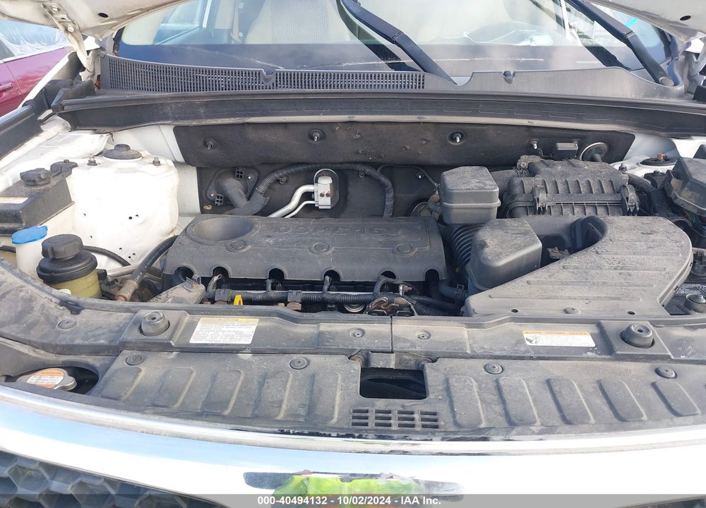 2011 KIA SORENTO LX VIN: 5XYKT3A18BG025508