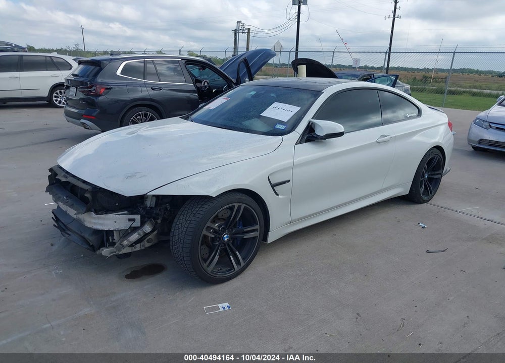 2015 BMW M4 VIN: WBS3R9C5XFK331821