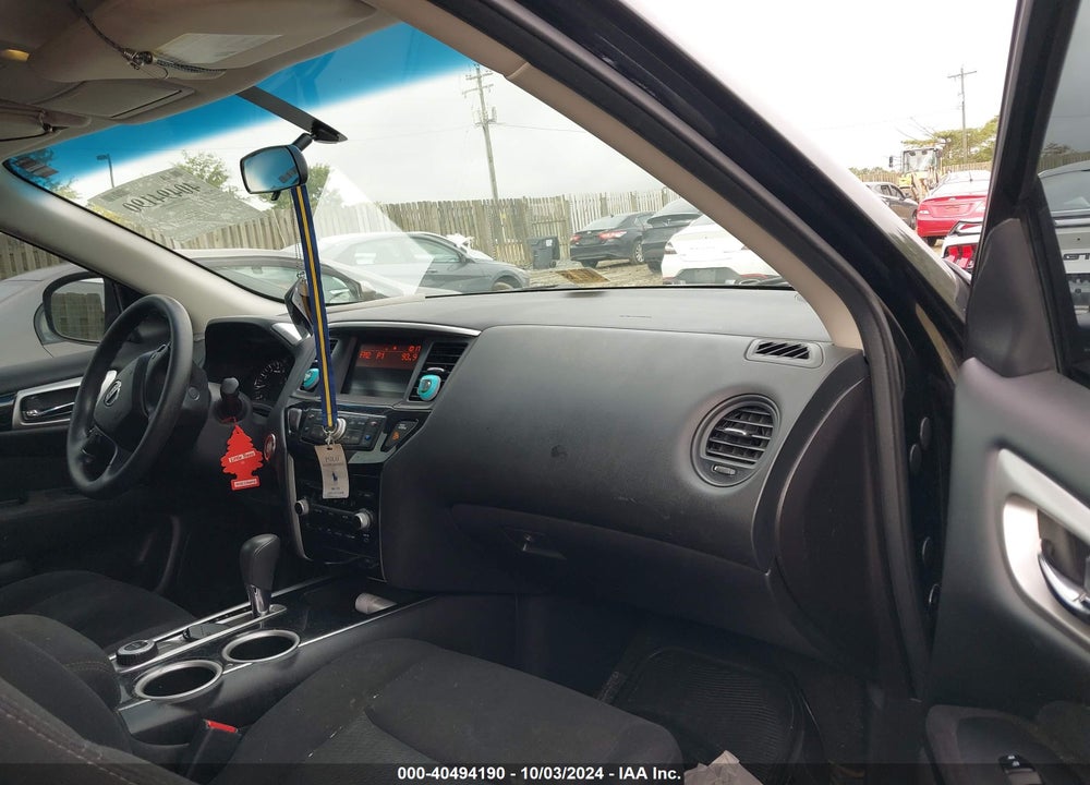2014 NISSAN PATHFINDER S VIN: 5N1AR2MM8EC724653