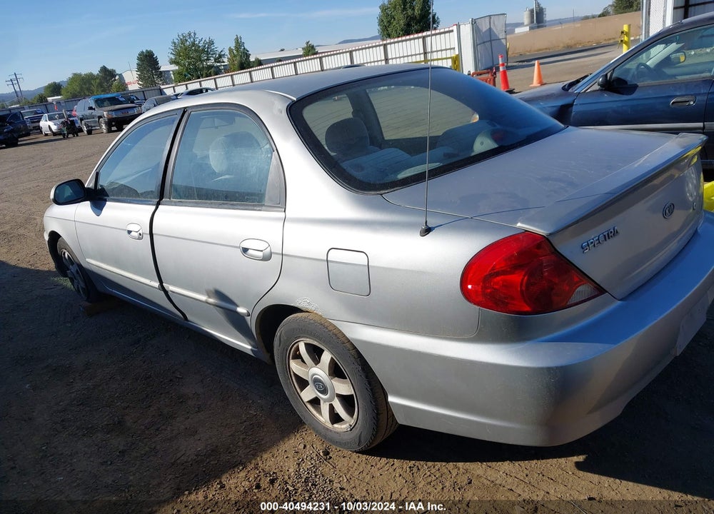 2003 KIA SPECTRA LS VIN: KNAFB121935297838